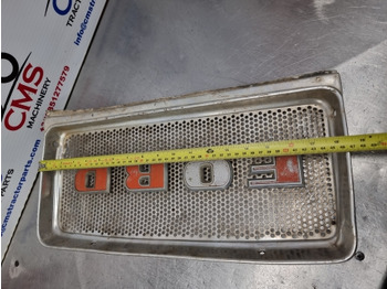 Kühlergrill Ford 2000, 3000, 4000, 5000, 4110, Cab Front Grill Genuine 81823928,: das Bild 4