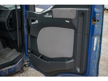 Tür und Teile für LKW MAN TGL DOOR TRIM RIGHT - PASSENGER'S: das Bild 2