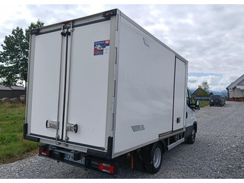 Kühltransporter Iveco 35C14, 35C13, 35C12: das Bild 3 Kühltransporter Iveco 35C14, 35C13, 35C12: das Bild 3