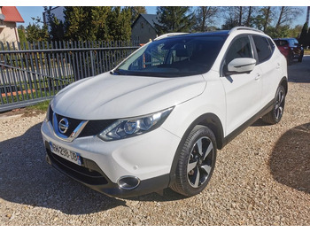 NISSAN SUV/ Geländewagen