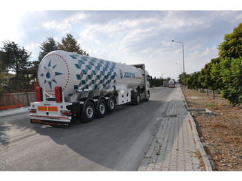 ÖZGÜL Tankauflieger