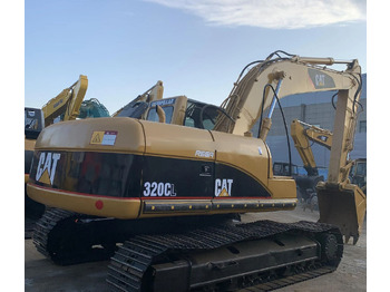 CATERPILLAR 320CL Kettenbagger