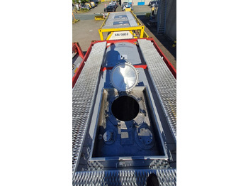 Tankauflieger 24.000 Liter  V4A  Vollrahmen  2 xLaufsteg: das Bild 4