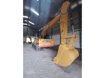 CATERPILLAR 320D3 Kettenbagger