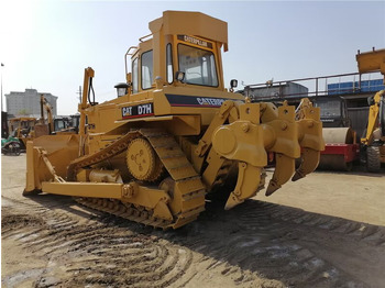 Bulldozer CAT D7H: das Bild 3