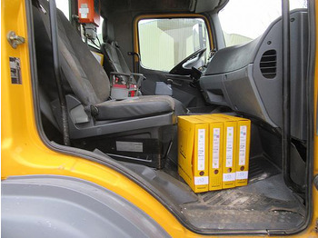 Betonpumpe PUTZMEISTER M20.4 - MB 1829 4x2: das Bild 5 Betonpumpe PUTZMEISTER M20.4 - MB 1829 4x2: das Bild 5