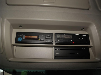 Sattelzugmaschine IVECO Stralis AS440S48T/FP-LT XP: das Bild 2