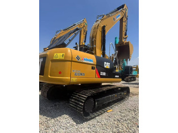 CATERPILLAR 320D2 Kettenbagger