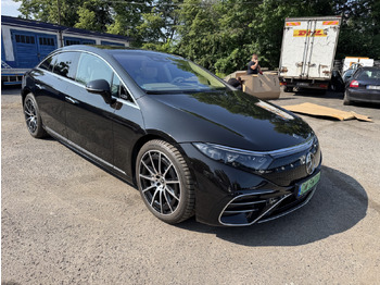 MERCEDES-BENZ Schrägheck