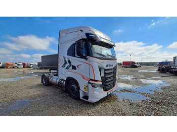 IVECO Sattelzugmaschine