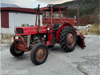 MASSEY FERGUSON 1000 series Traktor