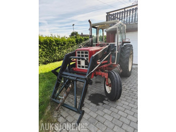 INTERNATIONAL Traktor