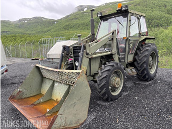 MASSEY FERGUSON 1000 series Traktor