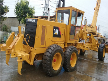 CATERPILLAR 140H Grader