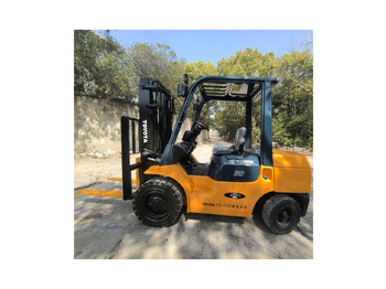TOYOTA Dieselstapler