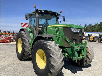 JOHN DEERE 6210R Traktor
