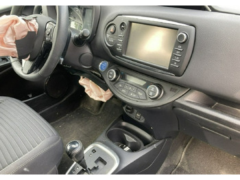 Schrägheck Toyota Yaris III Toyota Yaris Hybrid 1.5 VVT-i Y20 Model 2019 Salon PL: das Bild 3