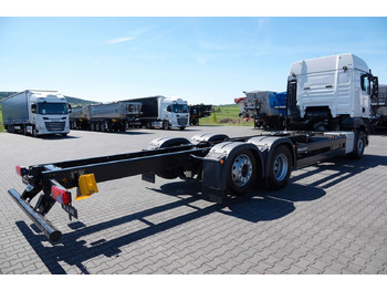MAN TGX 26.520 / 6x2 / RAMA DŁ. 9,1M / OŚ PODNOSZONA - Leasing MAN TGX 26.520 / 6x2 / RAMA DŁ. 9,1M / OŚ PODNOSZONA: das Bild 3