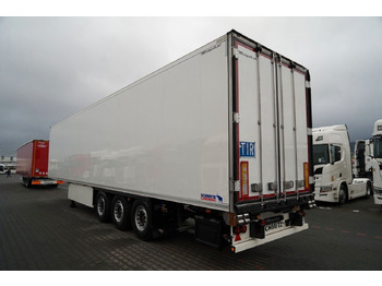 Kühlkoffer Auflieger Schmitz Cargobull CHŁODNIA / THERMO KING  / HAKÓWKA / OŚ PODNOSZO: das Bild 3