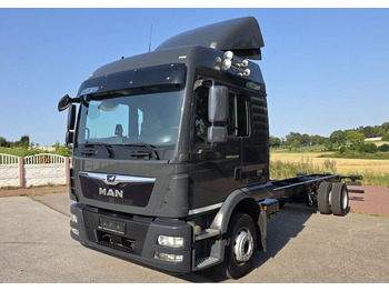 Fahrgestell LKW MAN TGM 15.290 / RAMA DO ZABUDOWY / AUTOMAT / SPROWADZONY  / E6 / LIFT / ROZSTAW OSI 5.5M / LAWETA / POMOC DROGOWA / STAN BARDZO DOBRY/: das Bild 2