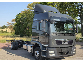 Fahrgestell LKW MAN TGM 15.290 / RAMA DO ZABUDOWY / AUTOMAT / SPROWADZONY  / E6 / LIFT / ROZSTAW OSI 5.5M / LAWETA / POMOC DROGOWA / STAN BARDZO DOBRY/: das Bild 4