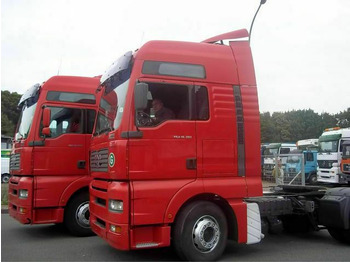 Sattelzugmaschine MAN 18.390TGA XXL German Truck 1-Hand Vollausst: das Bild 4