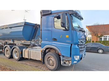 MERCEDES-BENZ Sattelzugmaschine