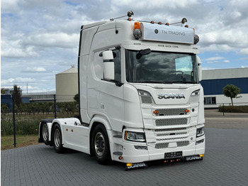 SCANIA R 580 Sattelzugmaschine