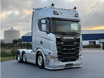 SCANIA S 520 Sattelzugmaschine