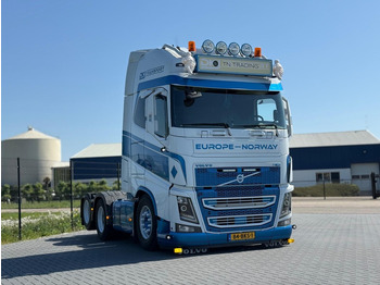 VOLVO FH16 750 Sattelzugmaschine