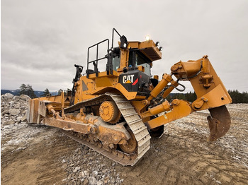 CATERPILLAR D8T Bulldozer