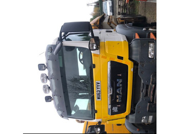 Kommunal-/ Sonderfahrzeug, LKW MAN TGS 26.320 6x6BB piaskarka solarka econ schmidt pług: das Bild 2