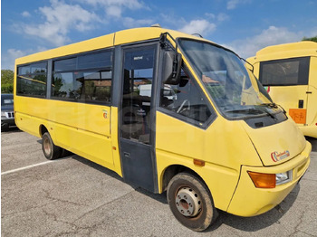 IVECO Schulbus