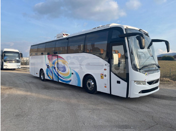 VOLVO Reisebus