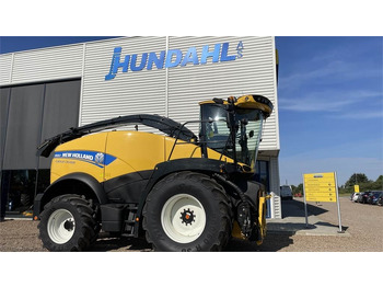 NEW HOLLAND Feldhäcksler