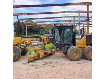 CATERPILLAR 140H Grader