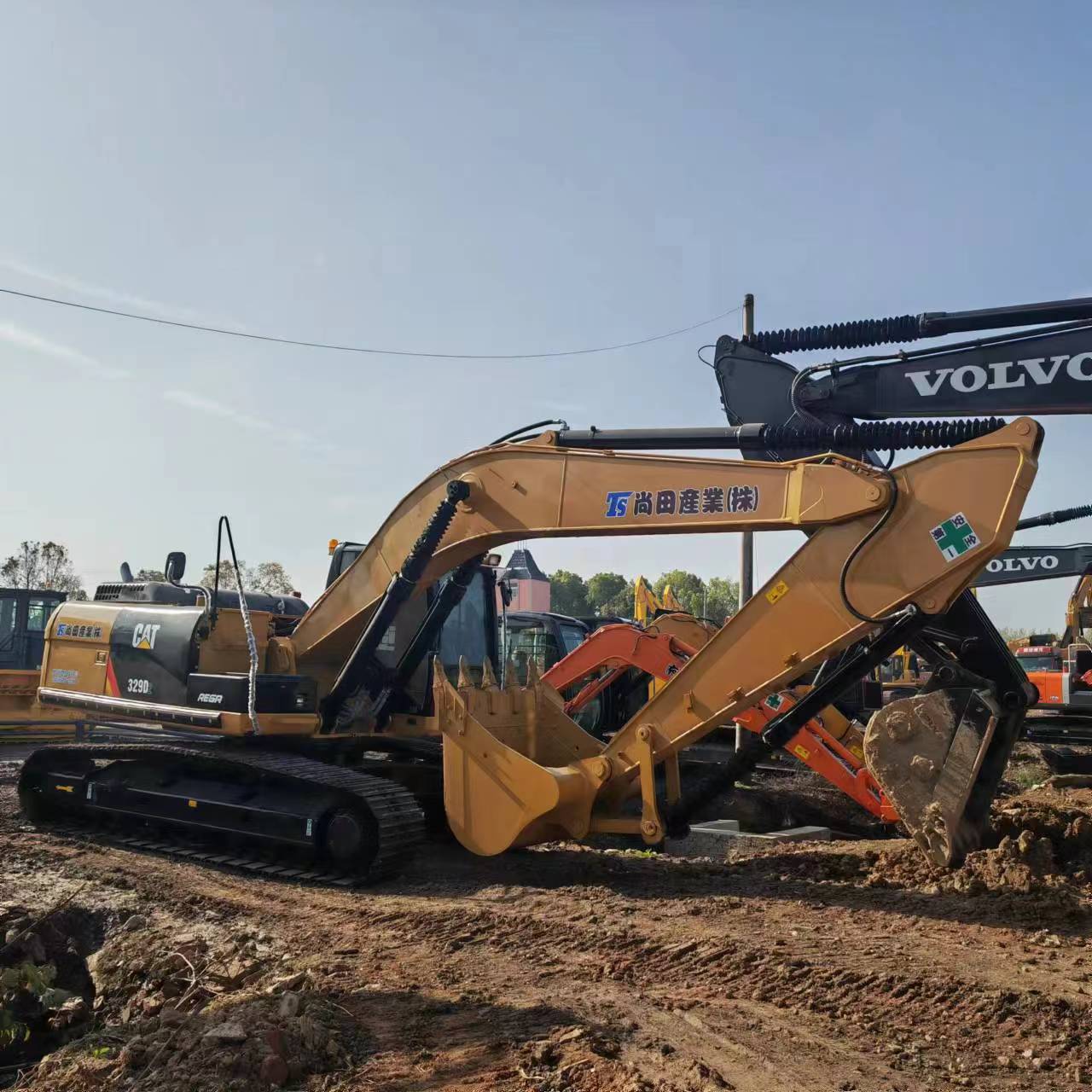 Kettenbagger CATERPILLAR 329D2: das Bild 2