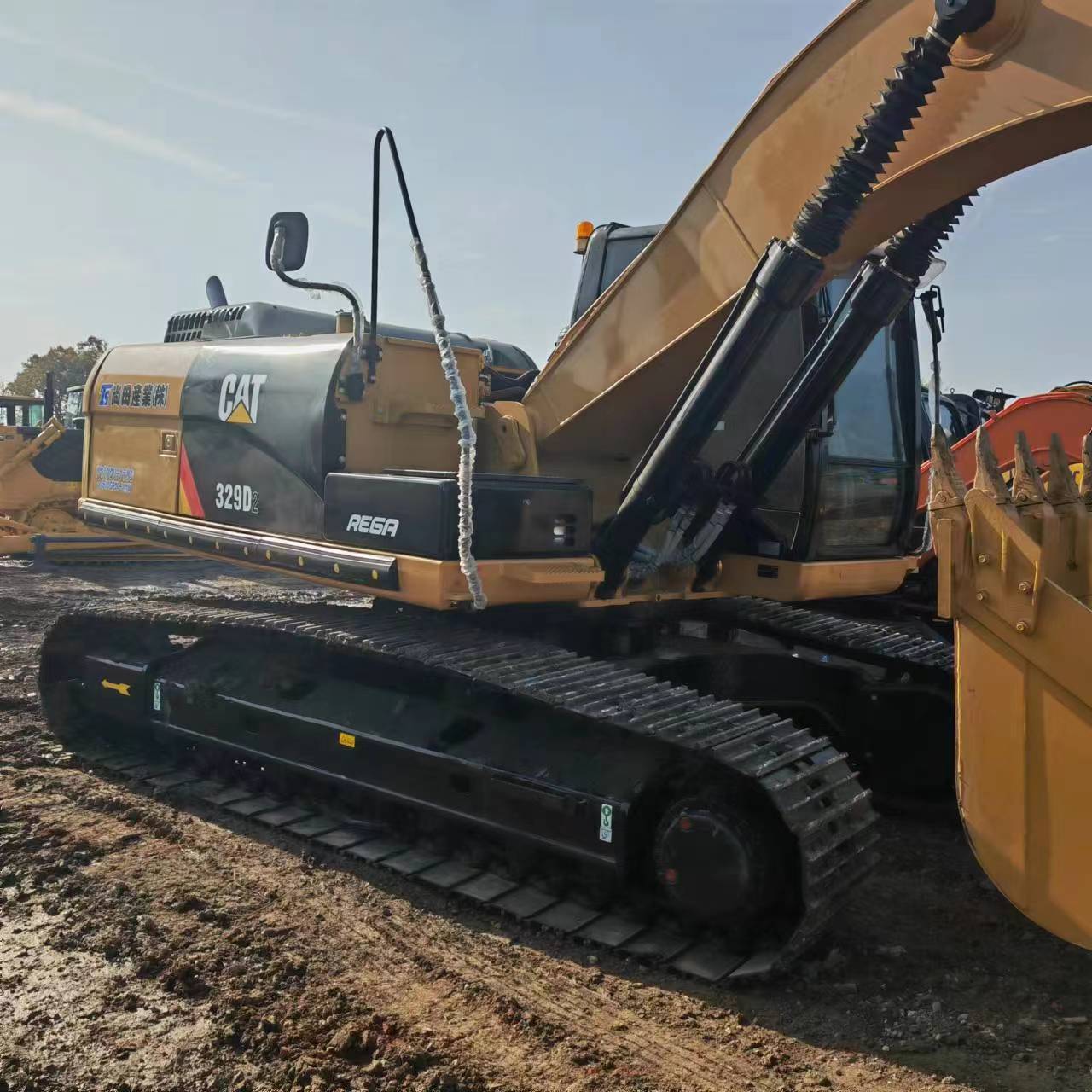 Kettenbagger CATERPILLAR 329D2: das Bild 4