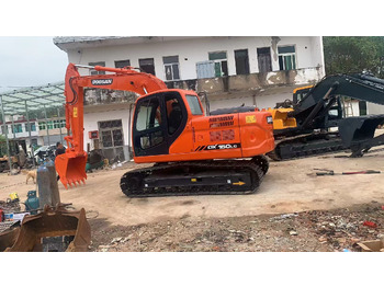 Kettenbagger DOOSAN DX150: das Bild 2