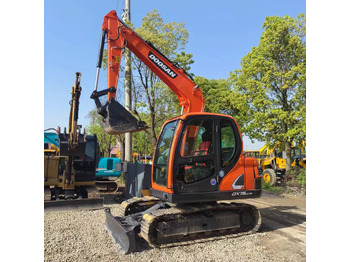 DOOSAN DX75 Kettenbagger