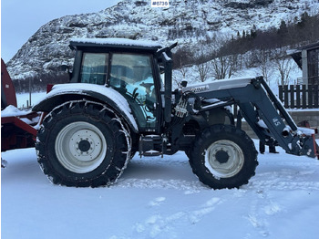 VALTRA N92 Traktor