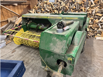 JOHN DEERE Grünlandtechnik