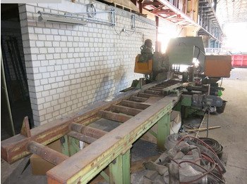 Metallbearbeitungsmaschine