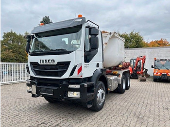 IVECO Trakker Absetzkipper
