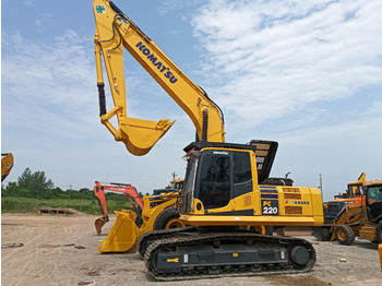 KOMATSU PC200-8 Kettenbagger