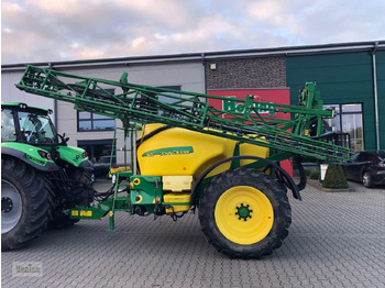 JOHN DEERE Anhängespritze