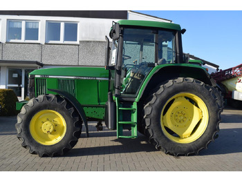 JOHN DEERE 6010 Series Traktor