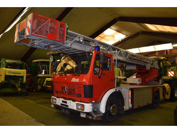 MERCEDES-BENZ Feuerwehrfahrzeug