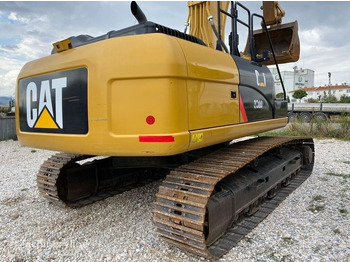 Kettenbagger Caterpillar 330D2L: das Bild 5