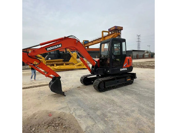 Minibagger Doosan DH55: das Bild 3